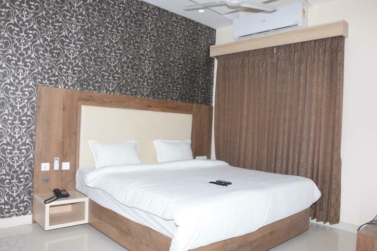 Salem Regency - A Business Stay Екстериор снимка